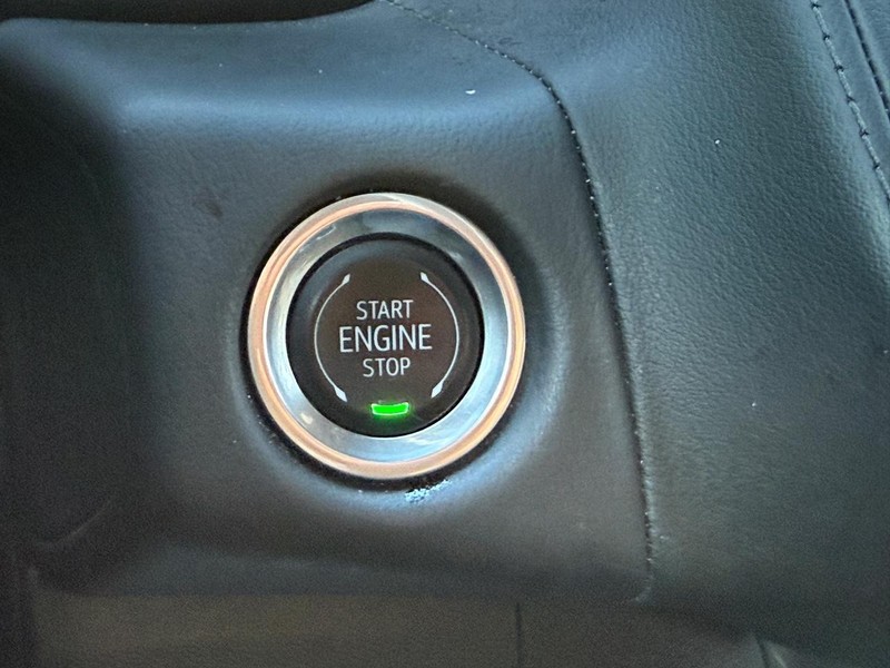 Chevrolet Tahoe Vehicle Full-screen Gallery Image 17