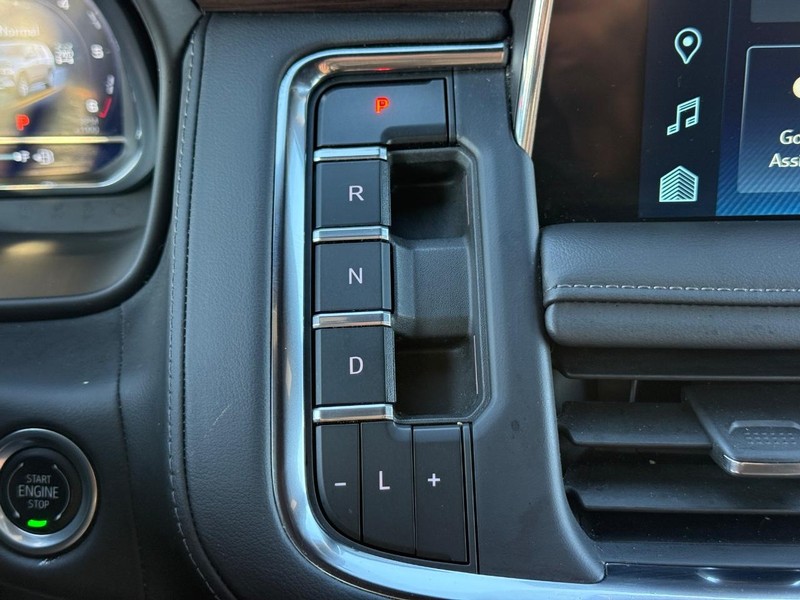 Chevrolet Tahoe Vehicle Full-screen Gallery Image 18