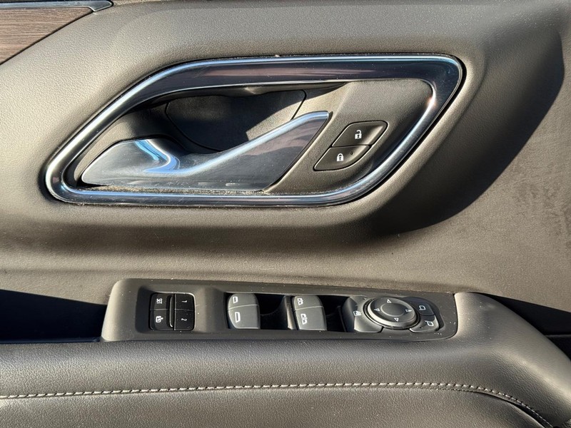 Chevrolet Tahoe Vehicle Full-screen Gallery Image 25