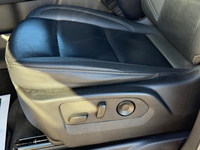 Chevrolet Tahoe Vehicle Full-screen Gallery Image 27