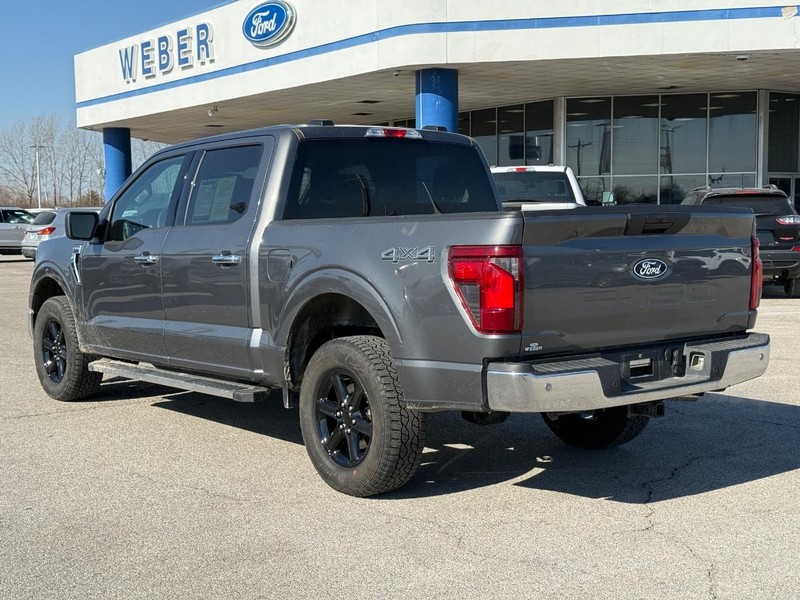 Ford F-150 Vehicle Full-screen Gallery Image 3