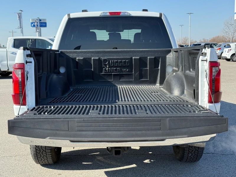 Ford F-150 Vehicle Full-screen Gallery Image 7