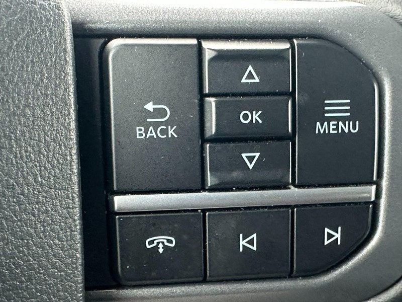 Ford F-150 Vehicle Full-screen Gallery Image 20