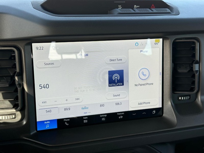 Ford Bronco Vehicle Full-screen Gallery Image 11