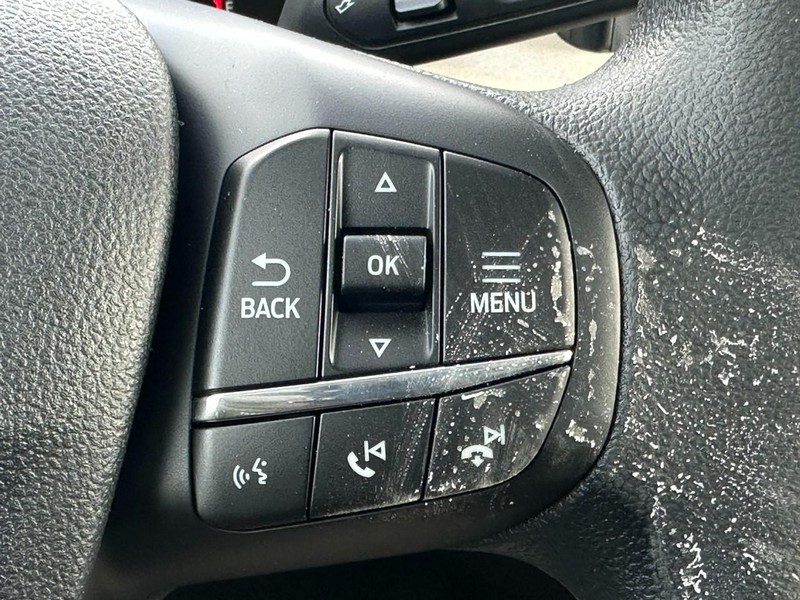 Ford Bronco Sport Vehicle Full-screen Gallery Image 11