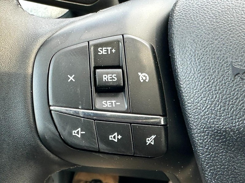 Ford Maverick Vehicle Full-screen Gallery Image 11