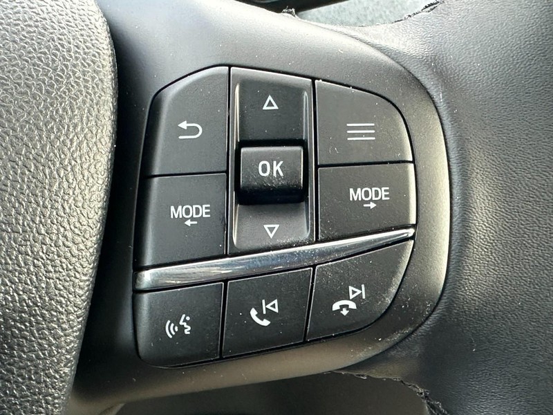 Ford Maverick Vehicle Full-screen Gallery Image 12