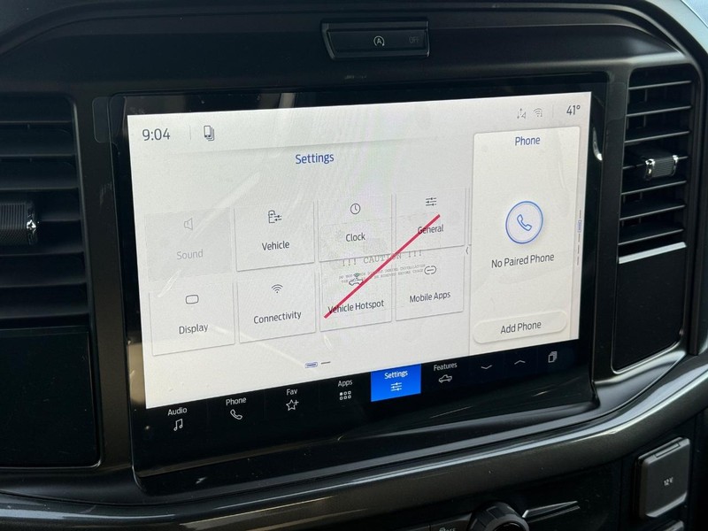 Ford F-150 Vehicle Full-screen Gallery Image 10