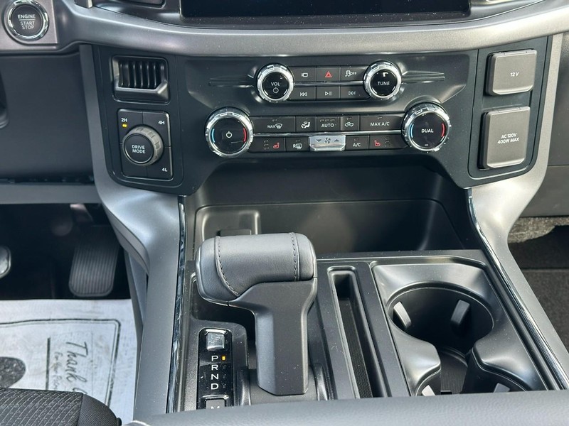 Ford F-150 Vehicle Full-screen Gallery Image 8