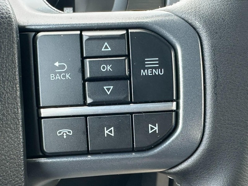 Ford F-150 Vehicle Full-screen Gallery Image 12