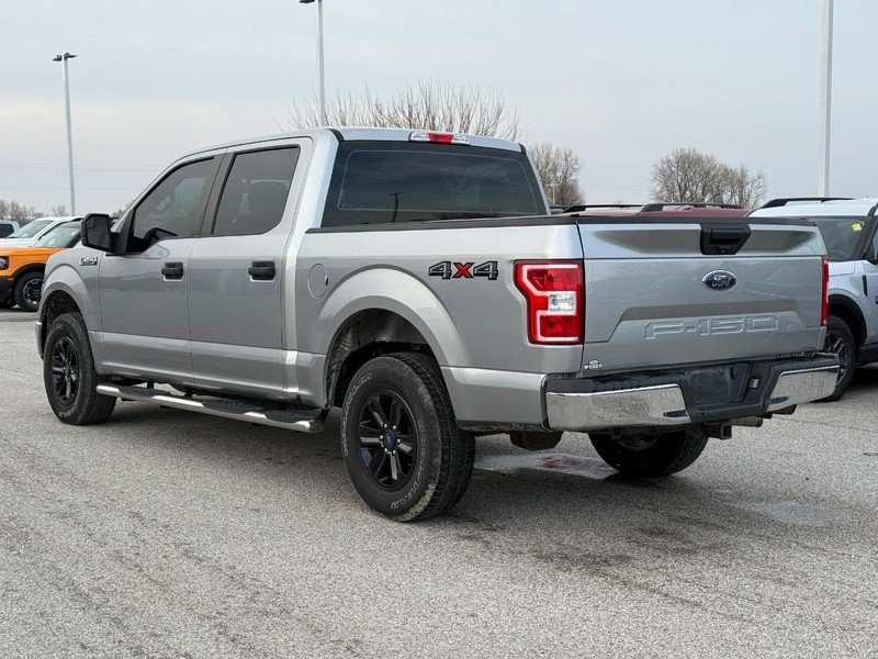 Ford F-150 Vehicle Full-screen Gallery Image 3