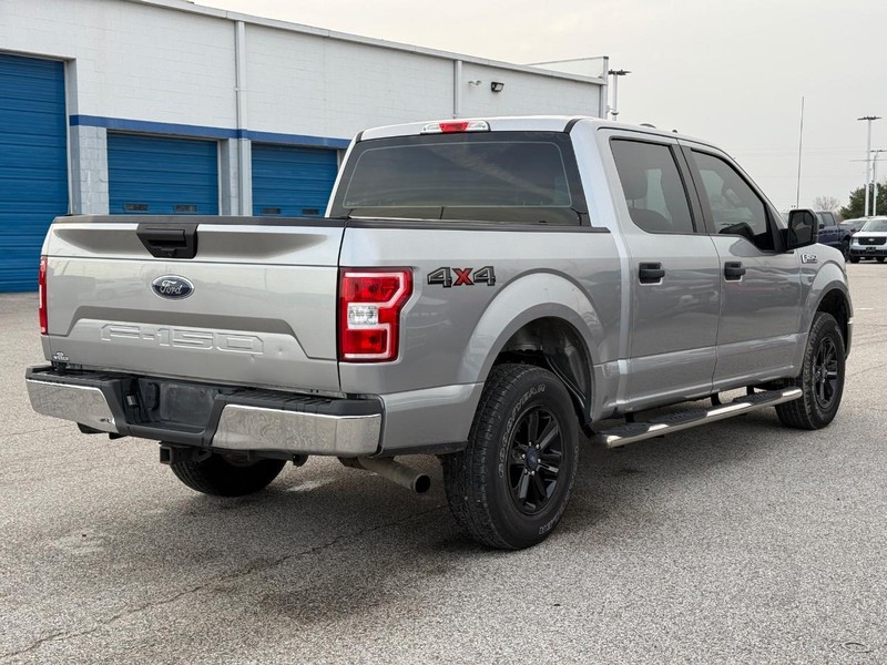 Ford F-150 Vehicle Full-screen Gallery Image 5