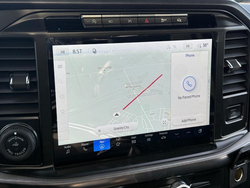 Ford F-150 Vehicle Full-screen Gallery Image 13