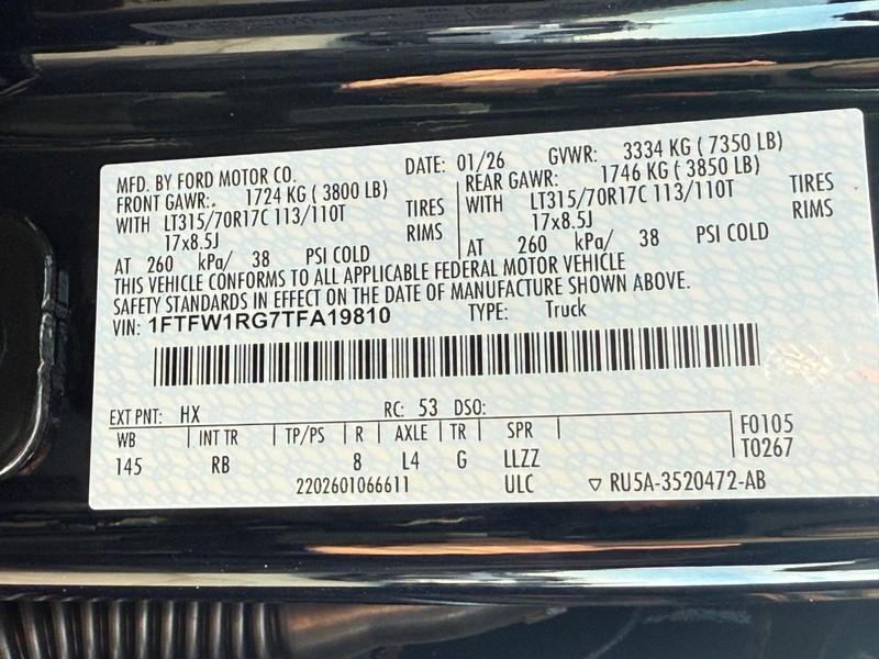 Ford F-150 Vehicle Full-screen Gallery Image 24