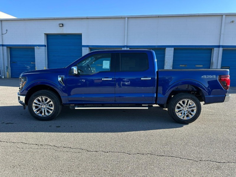 Ford F-150 Vehicle Full-screen Gallery Image 2