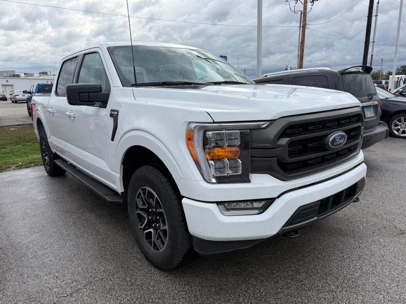 Ford F-150 Vehicle Full-screen Gallery Image 5
