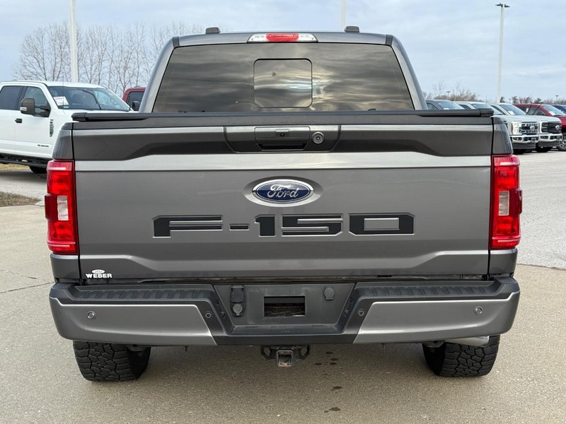 Ford F-150 Vehicle Full-screen Gallery Image 4