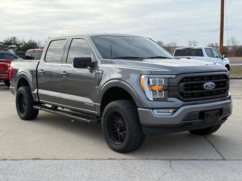 Ford F-150 Vehicle Full-screen Gallery Image 9