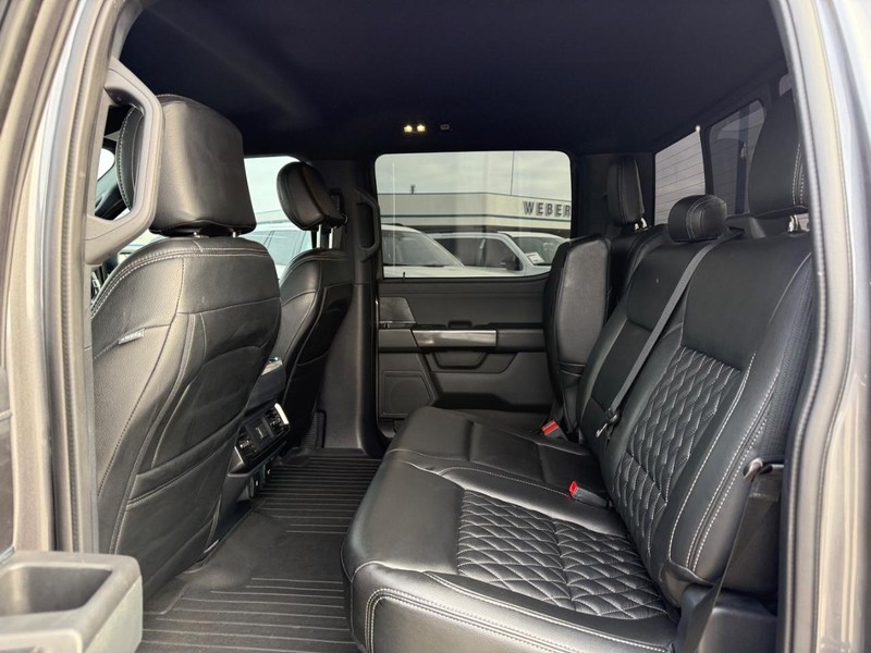 Ford F-150 Vehicle Full-screen Gallery Image 11