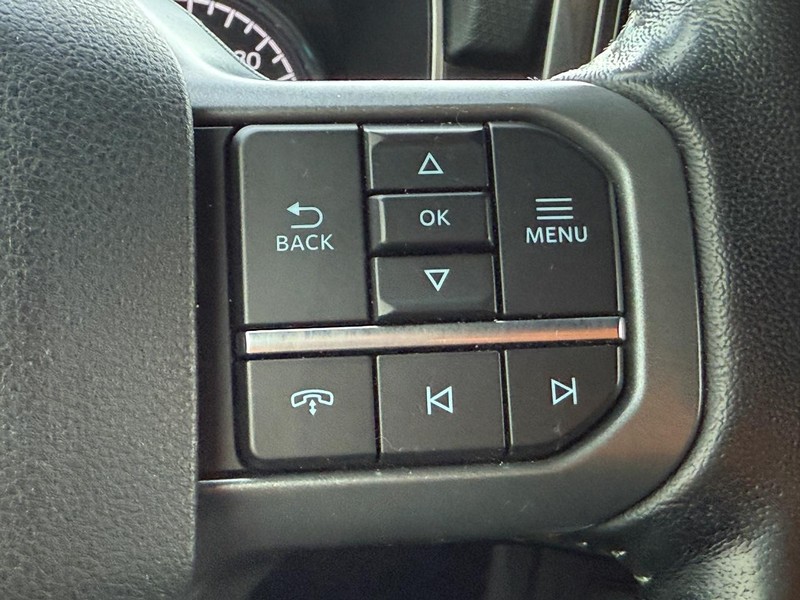 Ford F-150 Vehicle Full-screen Gallery Image 15