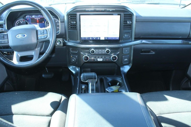 Ford F-150 Vehicle Full-screen Gallery Image 10