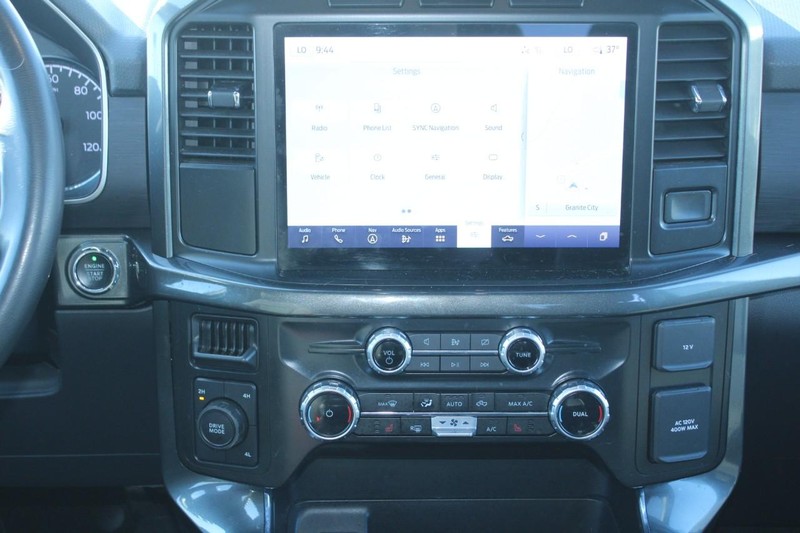 Ford F-150 Vehicle Full-screen Gallery Image 12