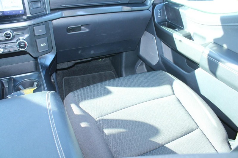 Ford F-150 Vehicle Full-screen Gallery Image 13