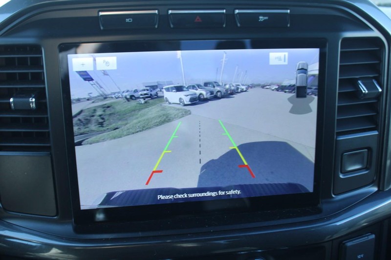 Ford F-150 Vehicle Full-screen Gallery Image 20