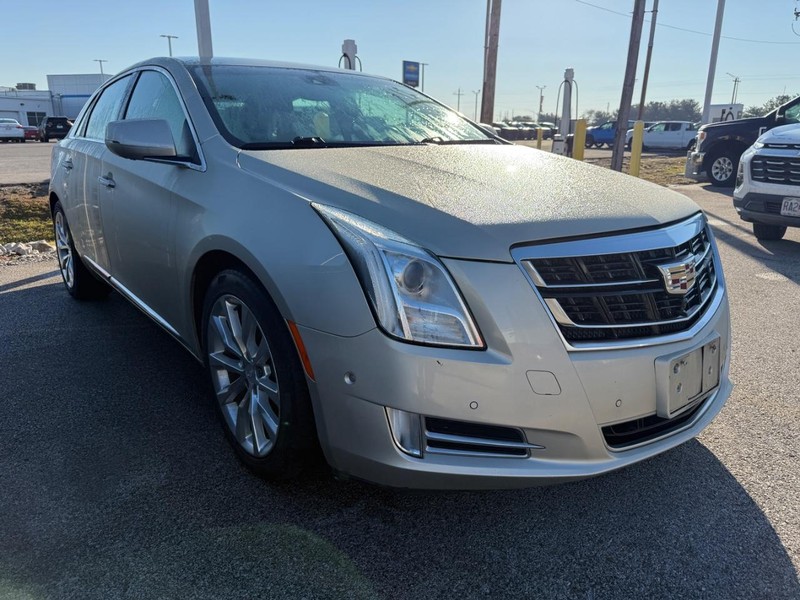 Cadillac XTS Vehicle Full-screen Gallery Image 5