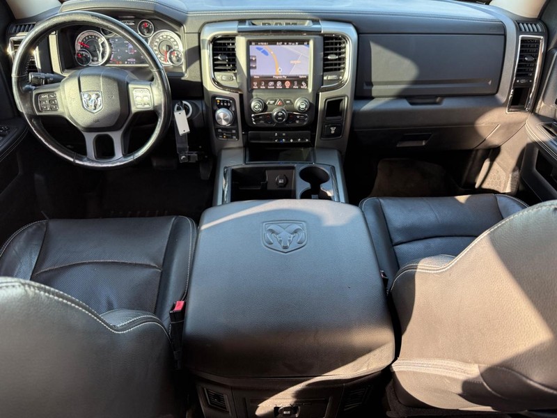 Ram 1500 Vehicle Full-screen Gallery Image 11