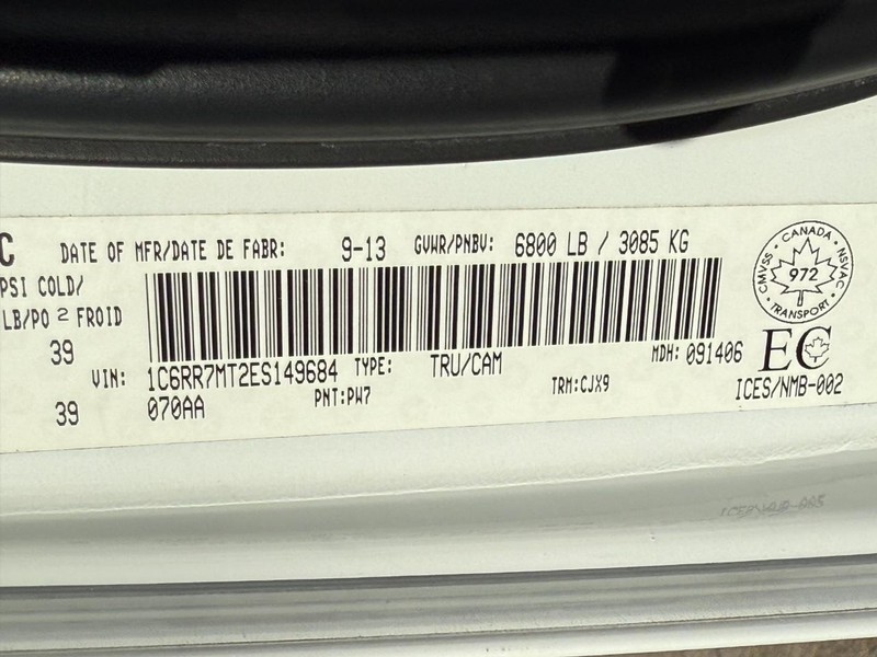 Ram 1500 Vehicle Full-screen Gallery Image 24