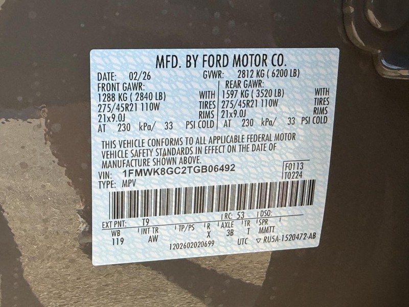 Ford Explorer Vehicle Full-screen Gallery Image 22