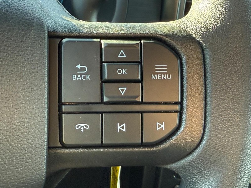 Ford F-150 Vehicle Full-screen Gallery Image 9