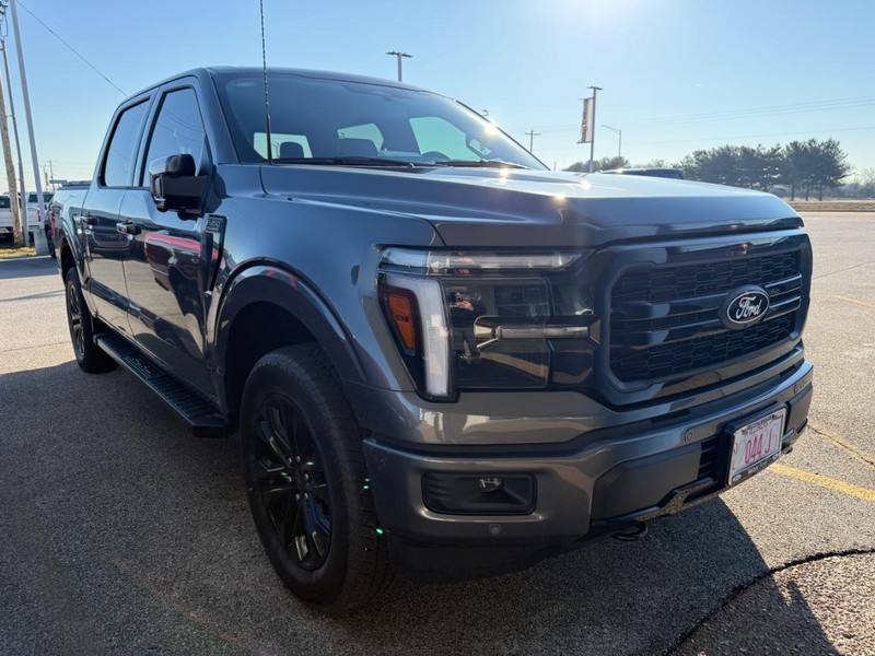 Ford F-150 Vehicle Full-screen Gallery Image 5