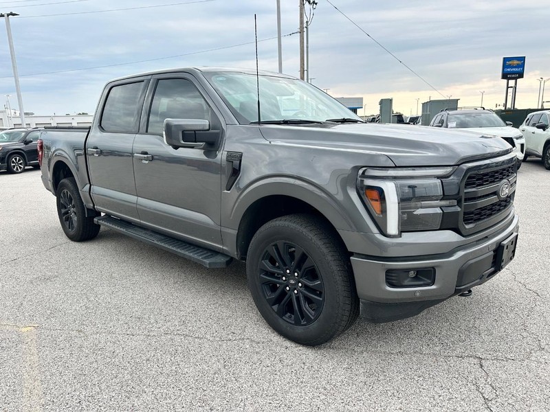 Ford F-150 Vehicle Full-screen Gallery Image 8
