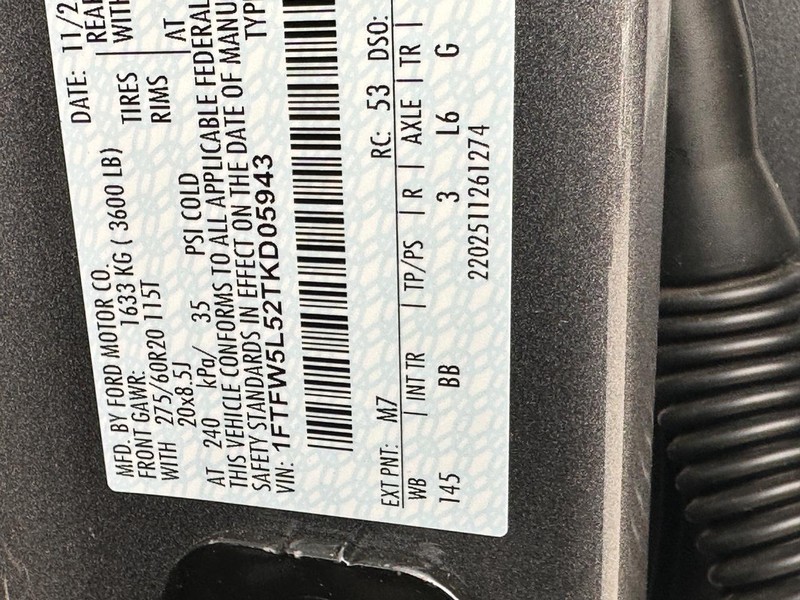 Ford F-150 Vehicle Full-screen Gallery Image 22