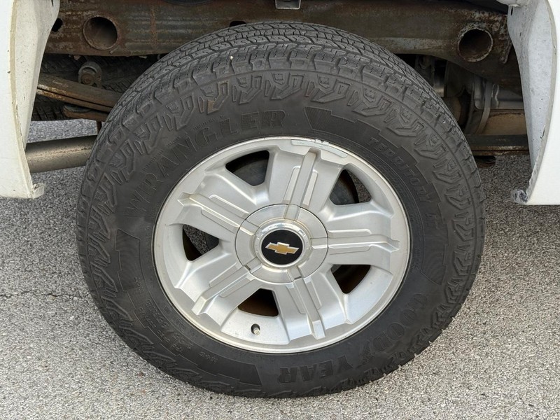 Chevrolet Silverado 1500 Vehicle Full-screen Gallery Image 06