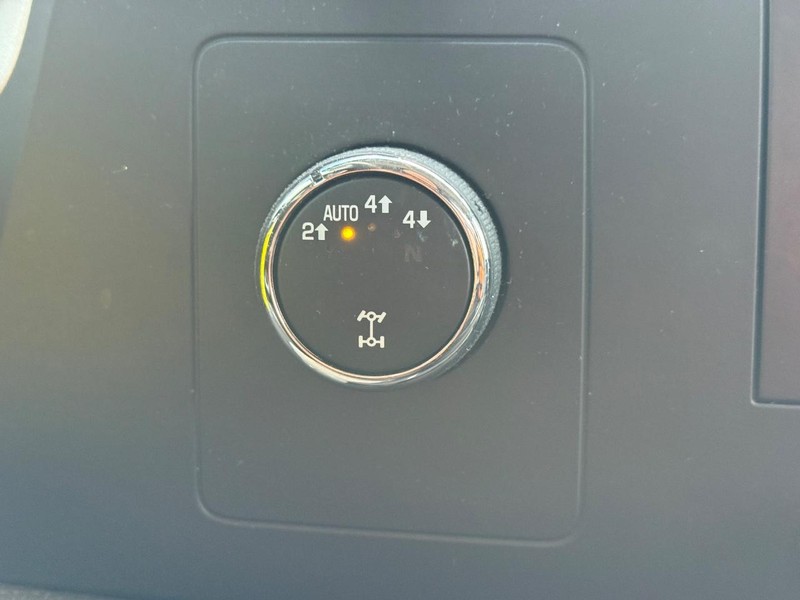 Chevrolet Silverado 1500 Vehicle Full-screen Gallery Image 14