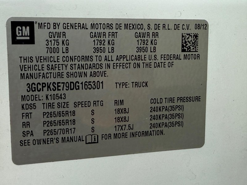 Chevrolet Silverado 1500 Vehicle Full-screen Gallery Image 21