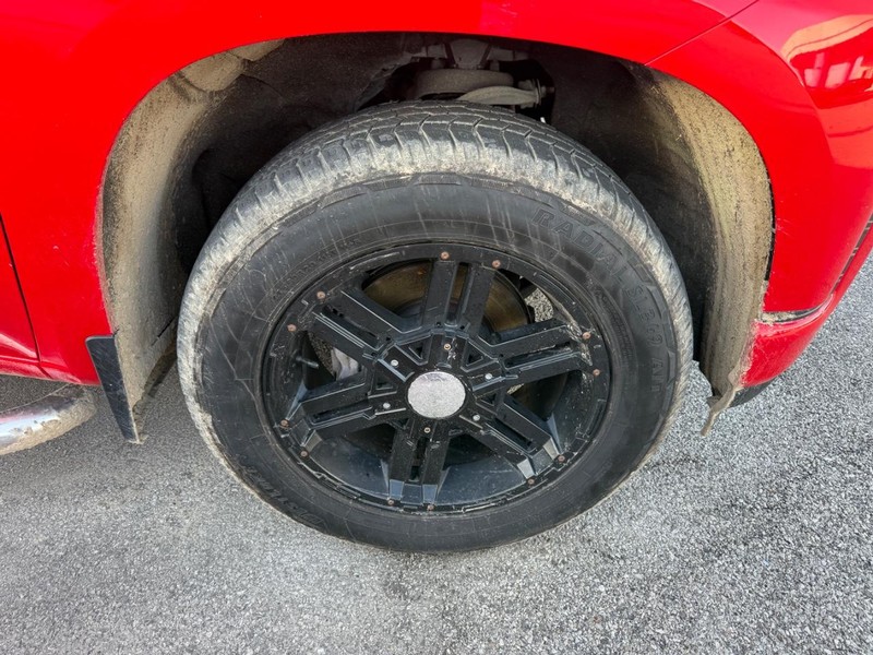 Chevrolet Silverado 1500 Vehicle Full-screen Gallery Image 04