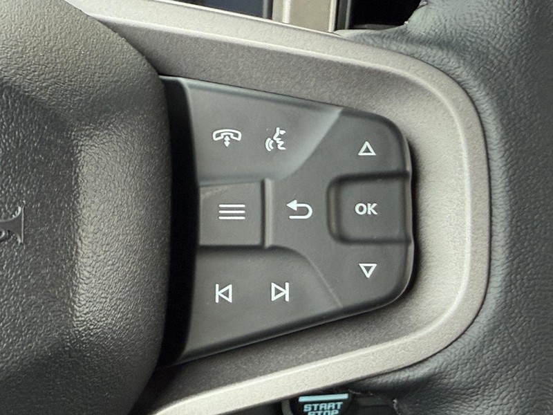 Ford Bronco Vehicle Full-screen Gallery Image 9