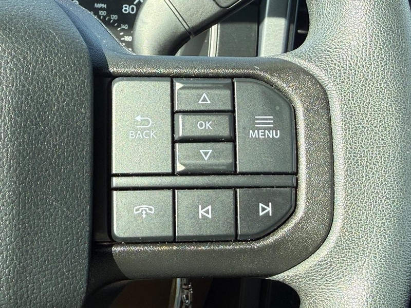 Ford F-150 Vehicle Full-screen Gallery Image 15