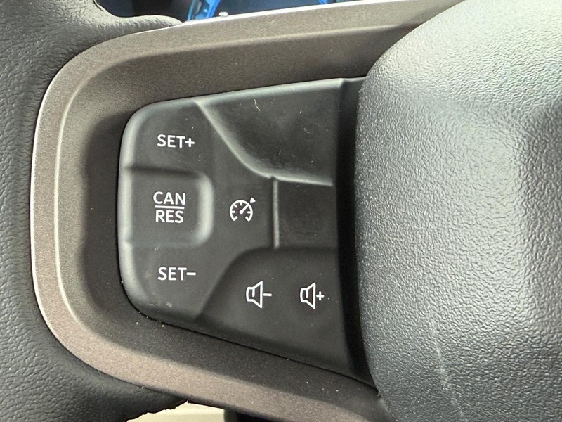 Ford Bronco Vehicle Full-screen Gallery Image 8