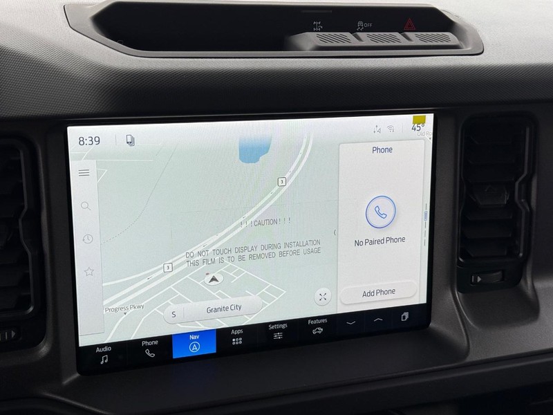 Ford Bronco Vehicle Full-screen Gallery Image 10