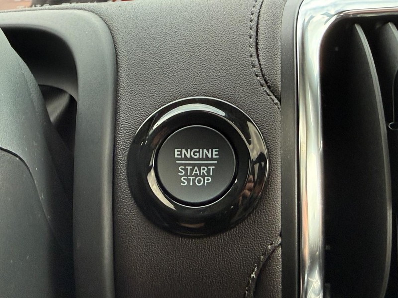 Ford Expedition Vehicle Full-screen Gallery Image 12