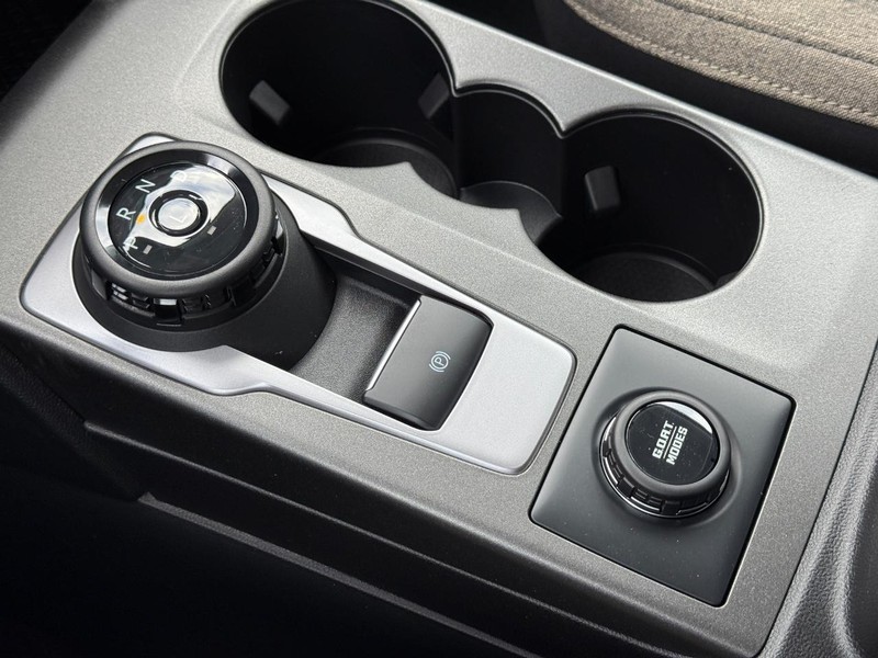 Ford Bronco Sport Vehicle Full-screen Gallery Image 13