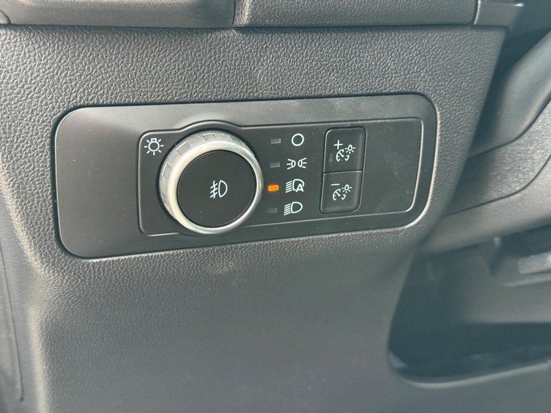 Ford Bronco Sport Vehicle Full-screen Gallery Image 15