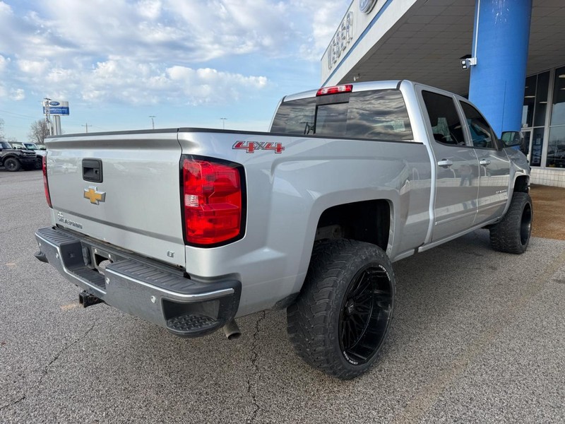 Chevrolet Silverado 1500 Vehicle Full-screen Gallery Image 4