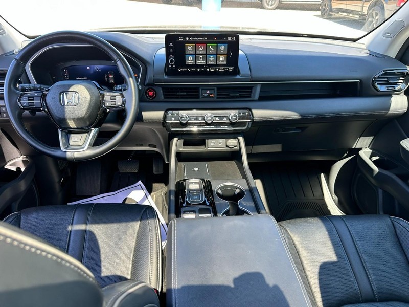 Honda Pilot Vehicle Full-screen Gallery Image 14