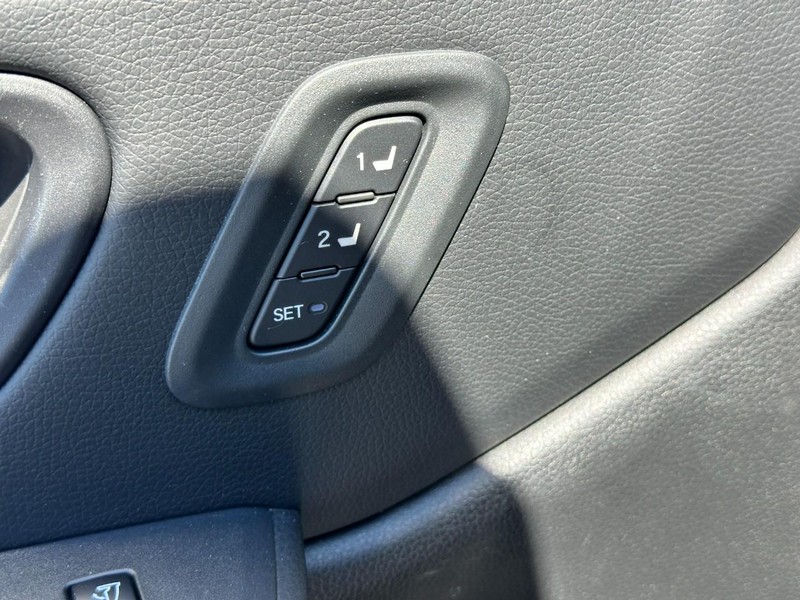 Honda Pilot Vehicle Full-screen Gallery Image 20